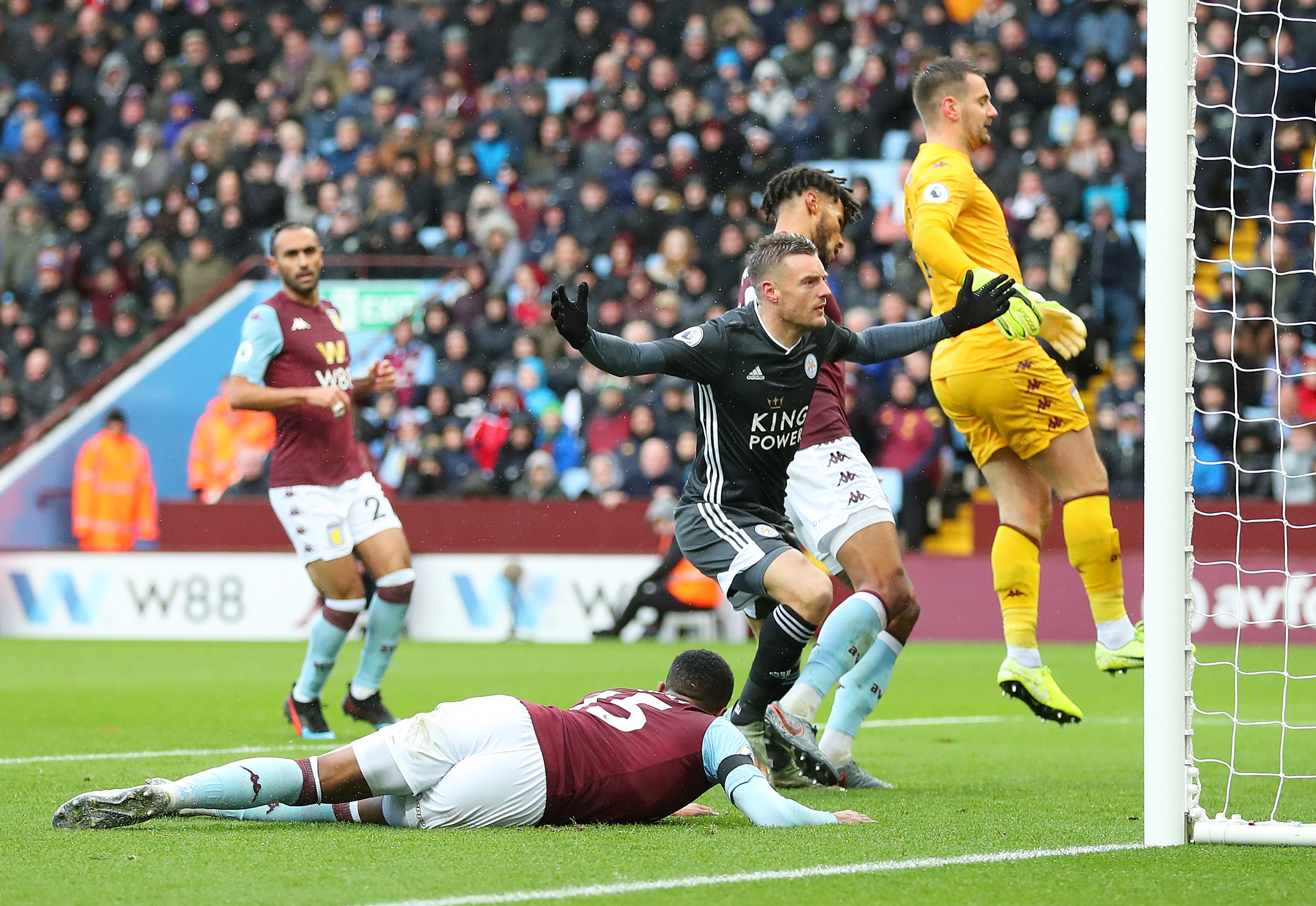 在全場比賽 在全場比賽